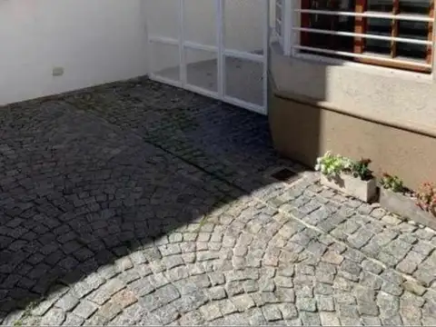 Madero e/ Lista y Coucheiro