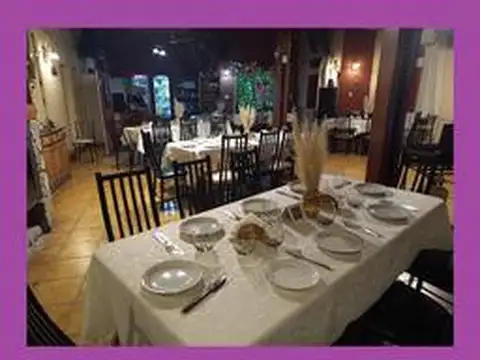 Estación de servicio+ hostería