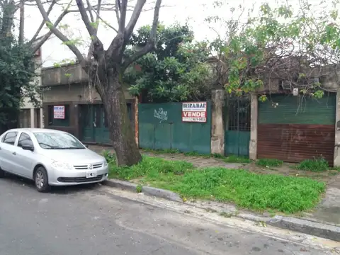 Terreno en Venta en Versalles, USD 235.000