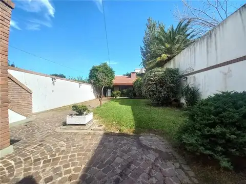 Casa en Venta en Lomas De Zamora, USD 420.000