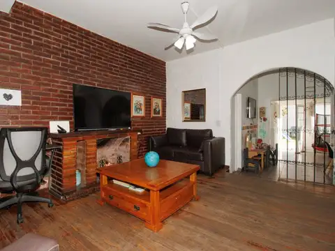 casa venta en Carapachay 5 amb. PERMUTA