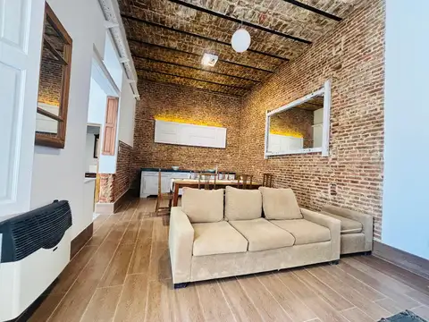 Depto Tipo Casa en Venta de 5 ambientes