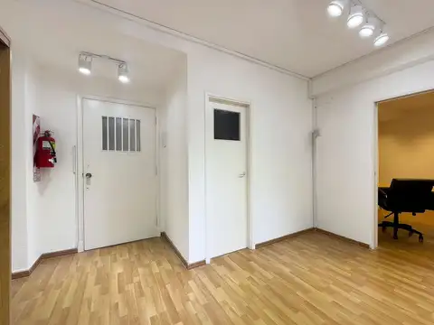 Oficina Monoambiente con 2 baños