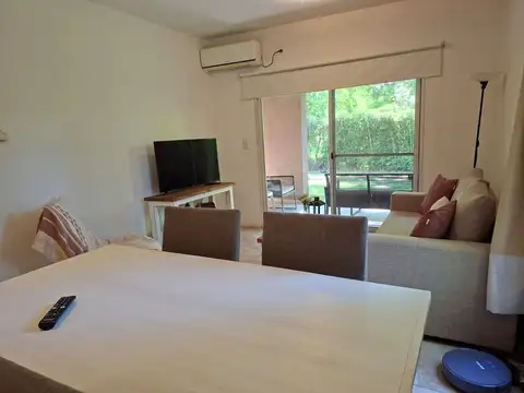 Departamento en Alquiler en La Lonja, $ 650.000