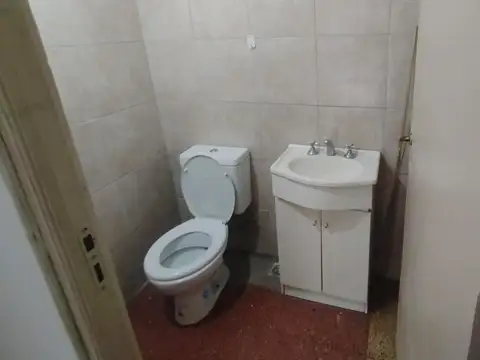 Local en Alquiler en Villa Mercedes, $ 400.000