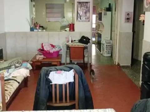 Casa 5 ambientes con 1 baño