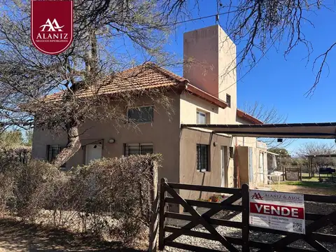 Casa en Venta en Merlo S.l. 4 Dormitorios y Piscina.