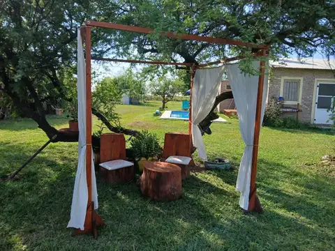 Venta de casa con amplio lote en Empalme San Clos