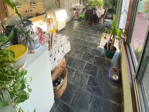 Local en Venta Via Púb.