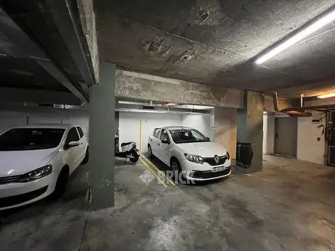 COCHERA FIJA CUBIERTA N° 26 EN AV. JUAN DE GARAY AL 3700 (HAY OTRAS)