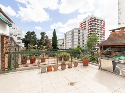 Departamento 6 ambientes con 2 baños