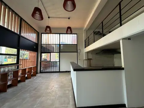 Local en Alquiler en Presidente Derqui, $ 800.000
