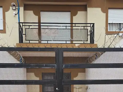 Monoambiente con Cochera en Venta en Villa Luzuriaga