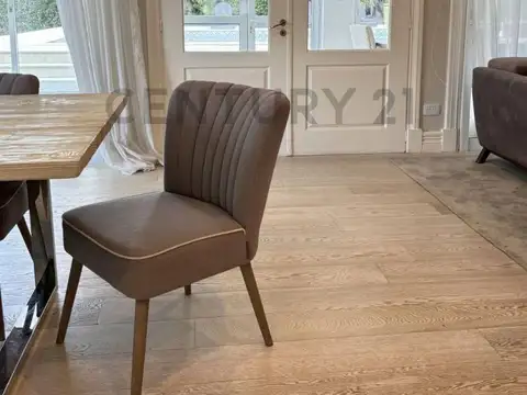 Venta de casa en Abril Club de Campo