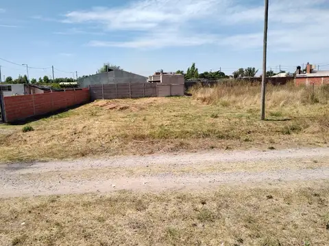 VENTA LOTE LUJÁN BARRIO SANTA ANA