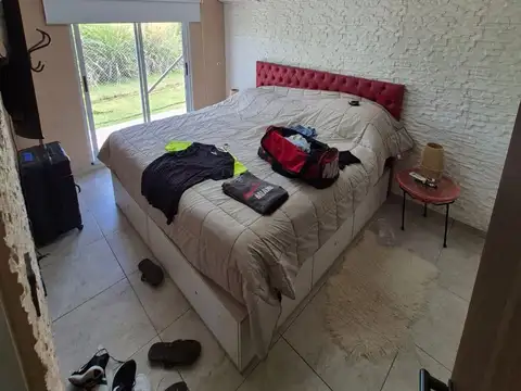 Casa 3 ambientes con 2 baños