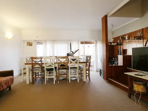 Casa 6 ambientes con 1 baño