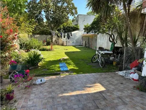 Casa De 4 Ambientes En  Bosque Alegre - Los Cedros 8668