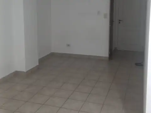 ALQUILER Monoambiente en Plaza Paso, La Plata