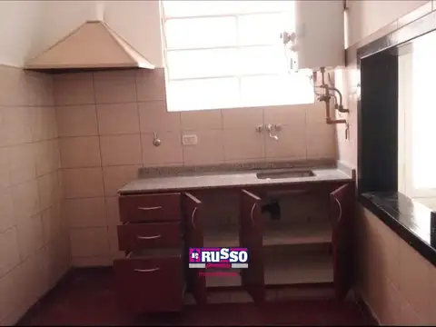 Depto Tipo Casa en Alquiler 40 años