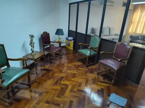 Av. Pres. Julio A. Roca 500, Piso 4