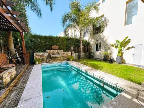 Casa 4 ambientes con 2 baños