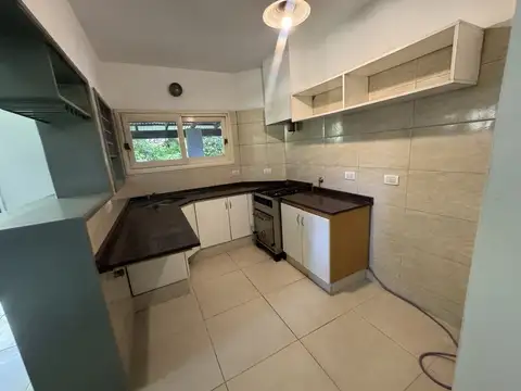 CASA VENTA CLUB EL CARMEN 5 AMBIENTES-BERAZATEGUI