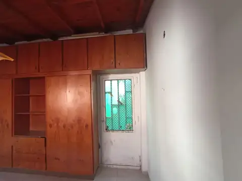 Depto Tipo Casa en Venta 50 años