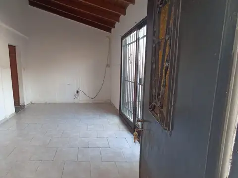 Depto Tipo Casa en Venta en El Palomar, USD 54.000