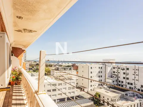Vende Apartamento en Península - Punta del Este