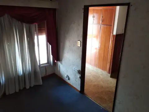 Casa 6 ambientes con 4 baños