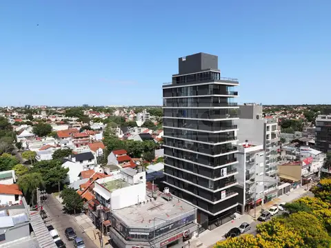 FENIX IV  -  Av. Maipú 3200 2° A entre Acassuso y Ramón Castro, Olivos
