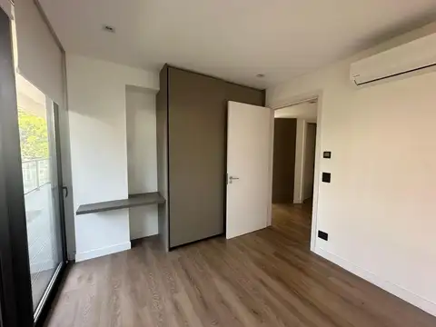 Departamento en Alquiler en La Lucila, USD 1.200