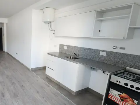 Behring 2500, Piso 2