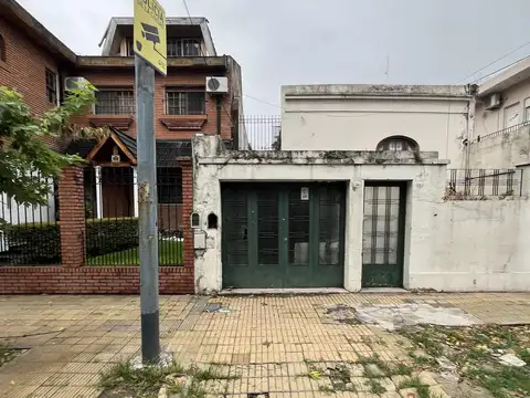Terreno en Venta en Parque Avellaneda, USD 280.000
