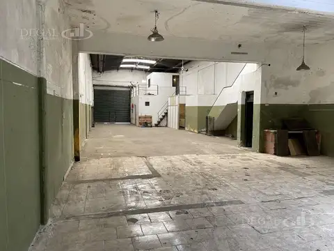 Galpon en Venta 30  mts Fondo