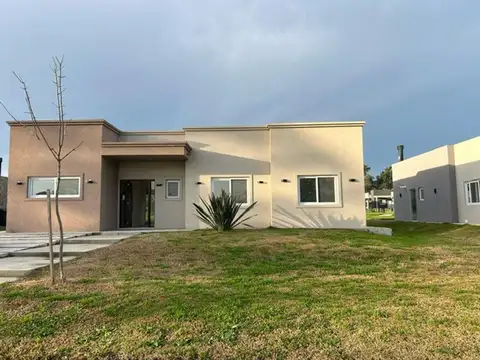 Casa en Venta en Casuarinas Del Pilar, USD 232.000