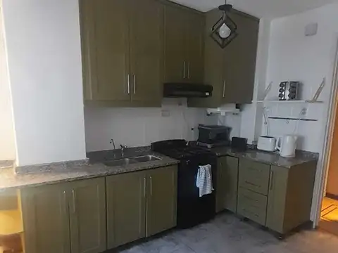 Departamento en Alquiler en Parque Chacabuco, $ 1.350.000