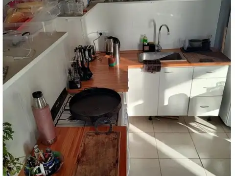 Casa 2 ambientes con 1 baño