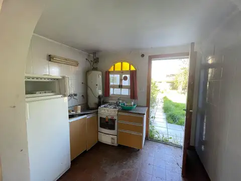 Casa 4 ambientes con 1 baño