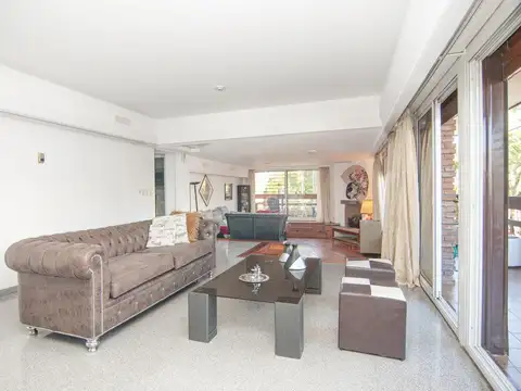 Departamento en Venta de 6 ambientes