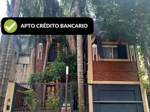 Casa en lote propio - Liniers