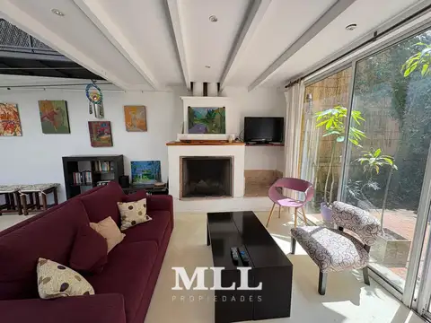 Casa 5 ambientes con 2 baños