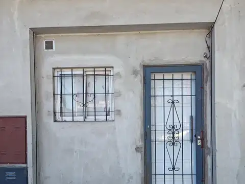 Esteban Echeverria al 4600