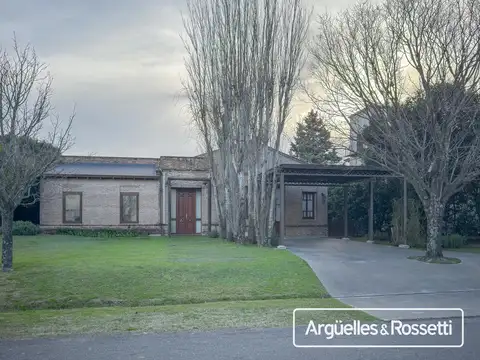 Casa en Venta en Funes, USD 690.000