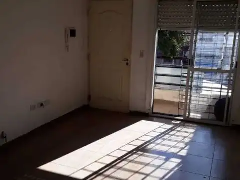 Departamento en Venta en Villa Luzuriaga, USD 75.000