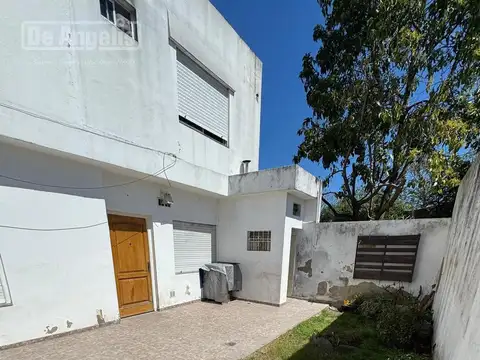 Depto Tipo Casa en Alquiler de 3 ambientes