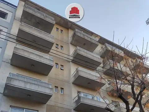 Departamento en venta, Moreno 810, 4°C, Escobar centro
