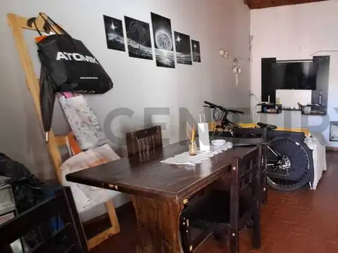 Teniente Lonardi 2400, Piso 0