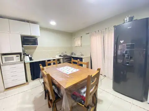 Calle 150 entre  67 y 68 1700